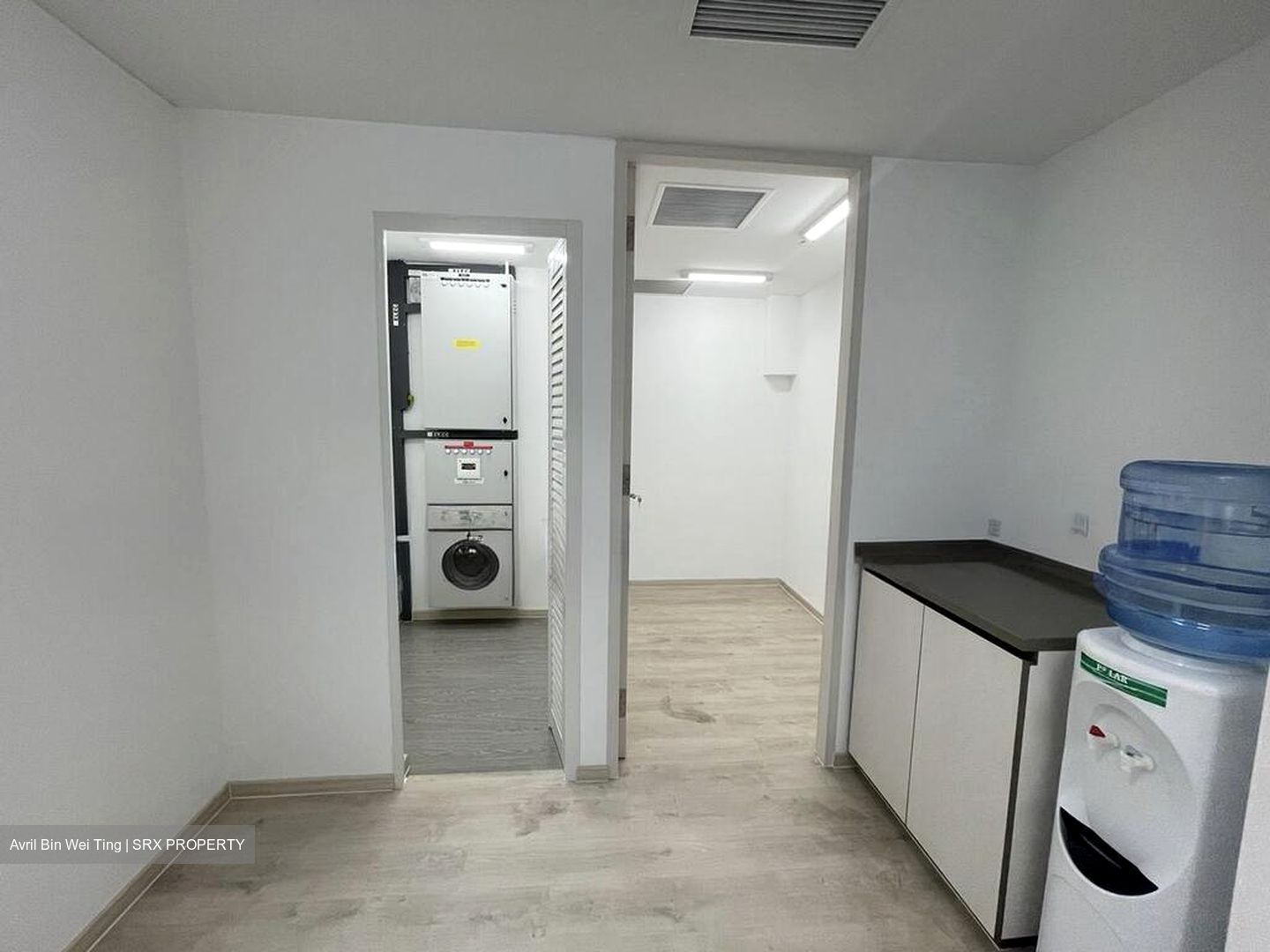 Altez (D2), Office #521843061